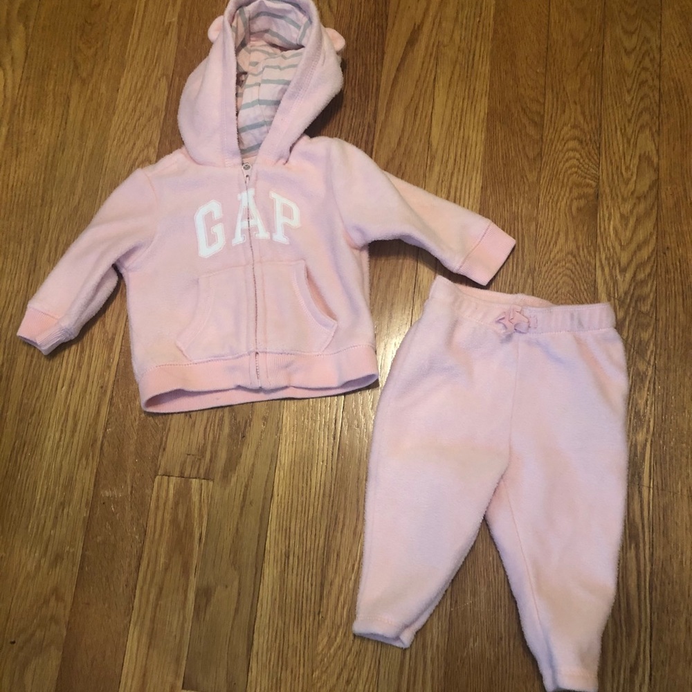 Gap fleece infant set